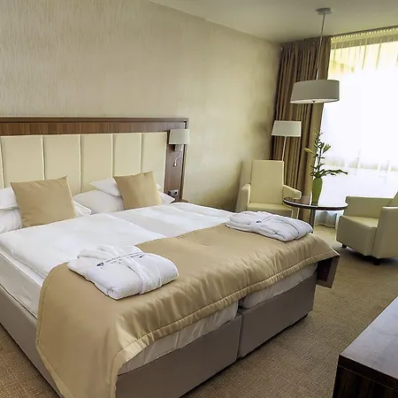 Ensana Esplanade 4*
