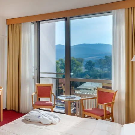 Ensana Esplanade 4* Пьештяни