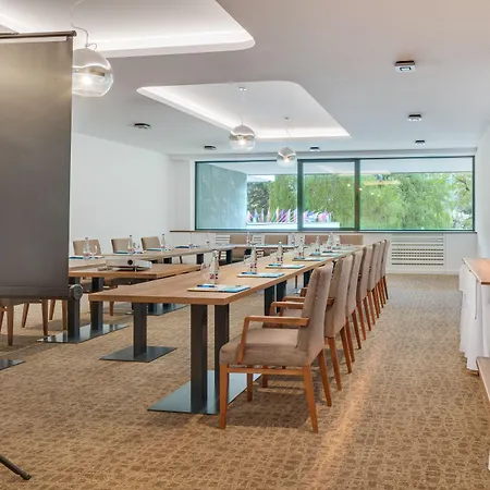 Отель Ensana Esplanade 4*