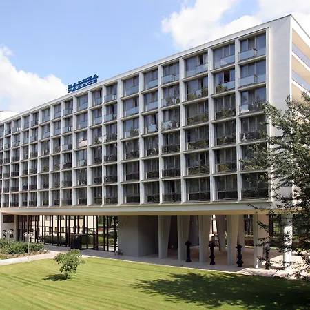 Отель Ensana Esplanade