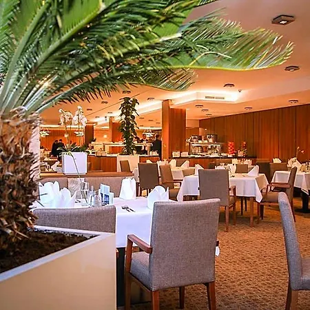 Ensana Esplanade 4* פישטני